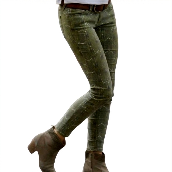 Free People Denim - Free People Green Arrow Print Skinny Jeans‎